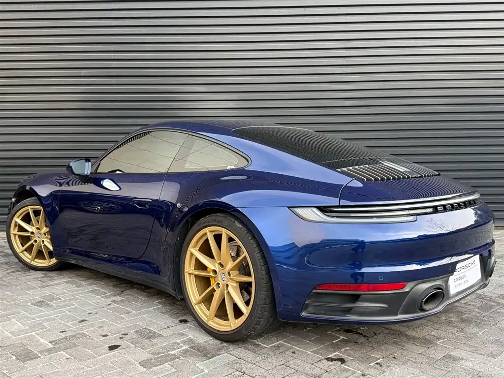 Porsche 911 2021