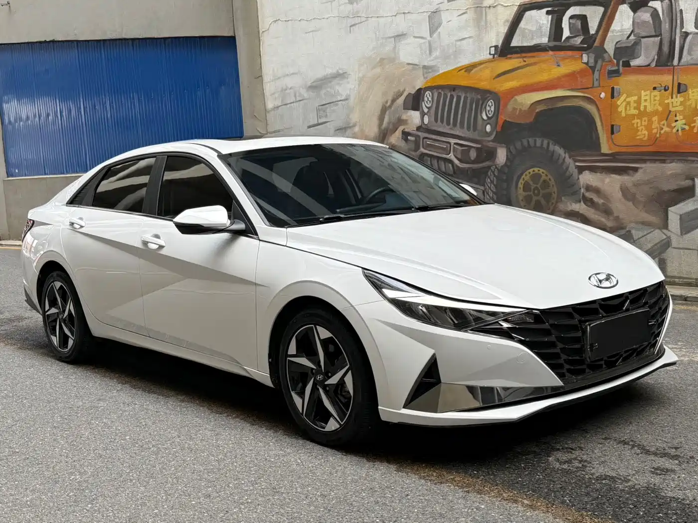 Hyundai Elantra 2023