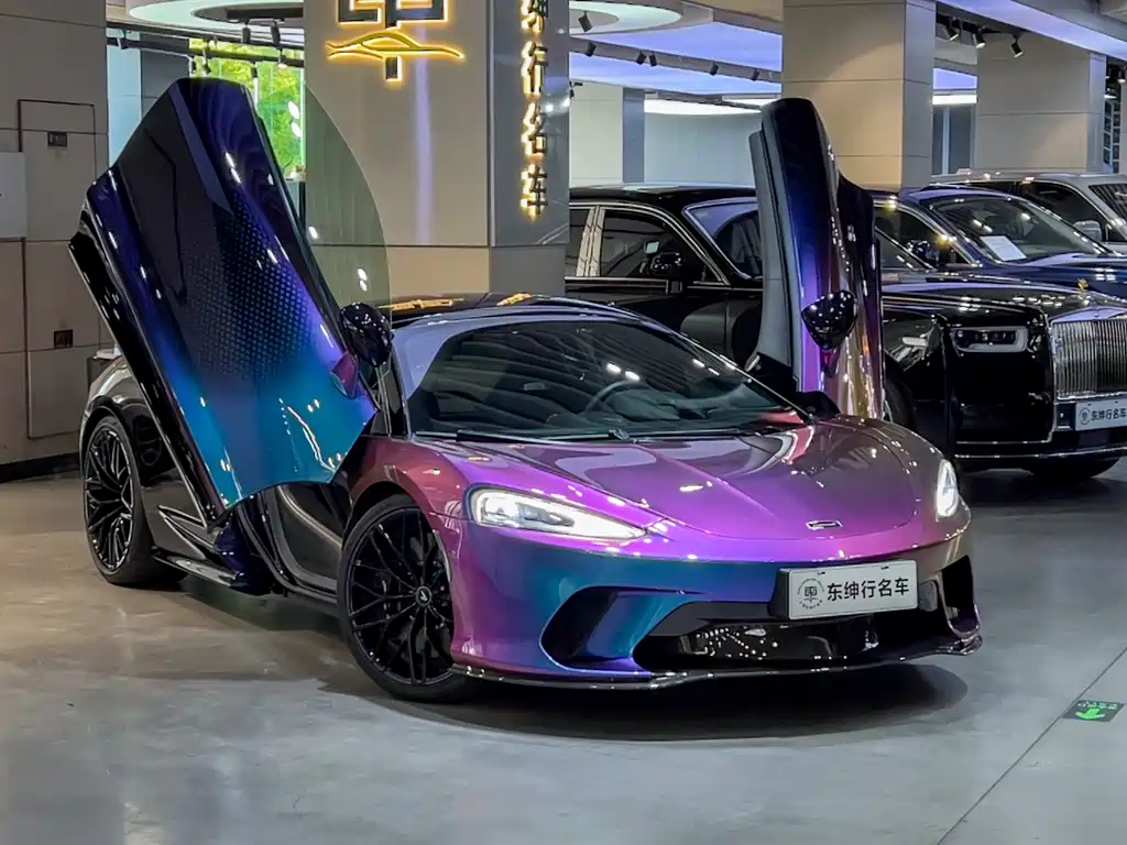 McLaren GT 2023