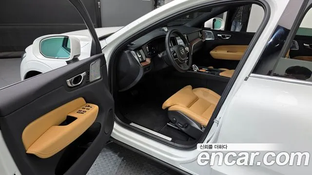 Volvo XC60 2024