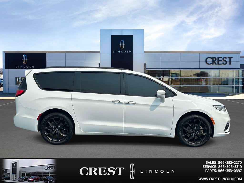 Chrysler Pacifica 2021
