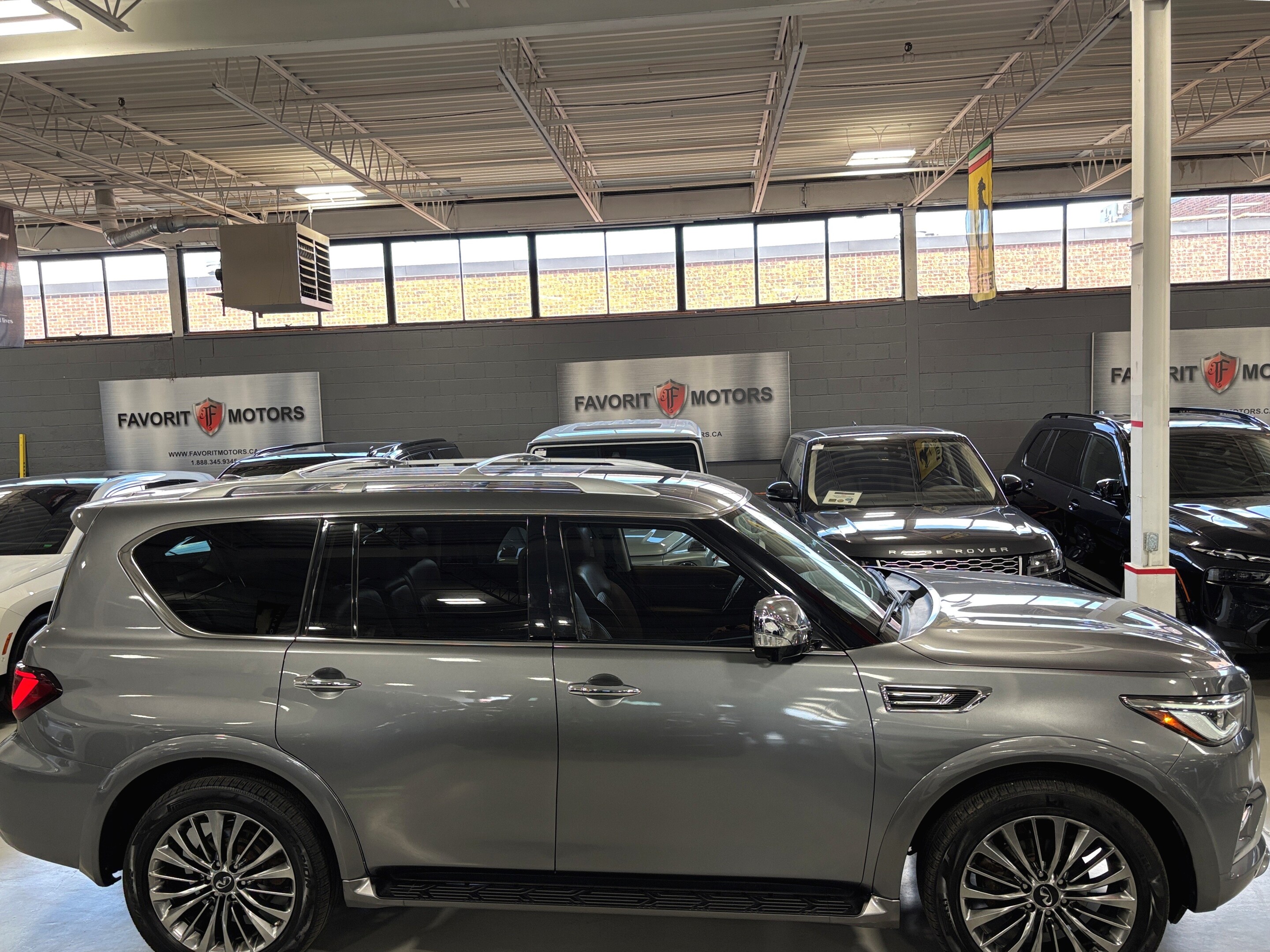 Infiniti QX80 2020