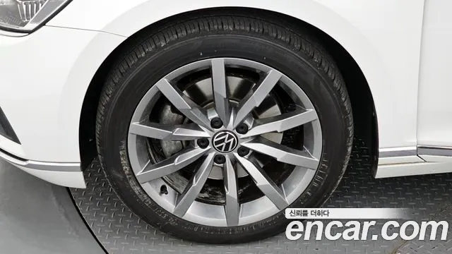 Volkswagen Passat 2022