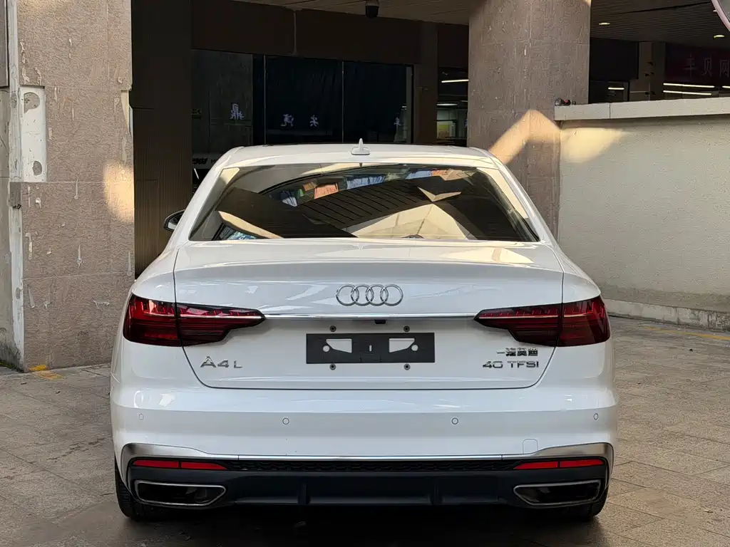 Audi A4 2021