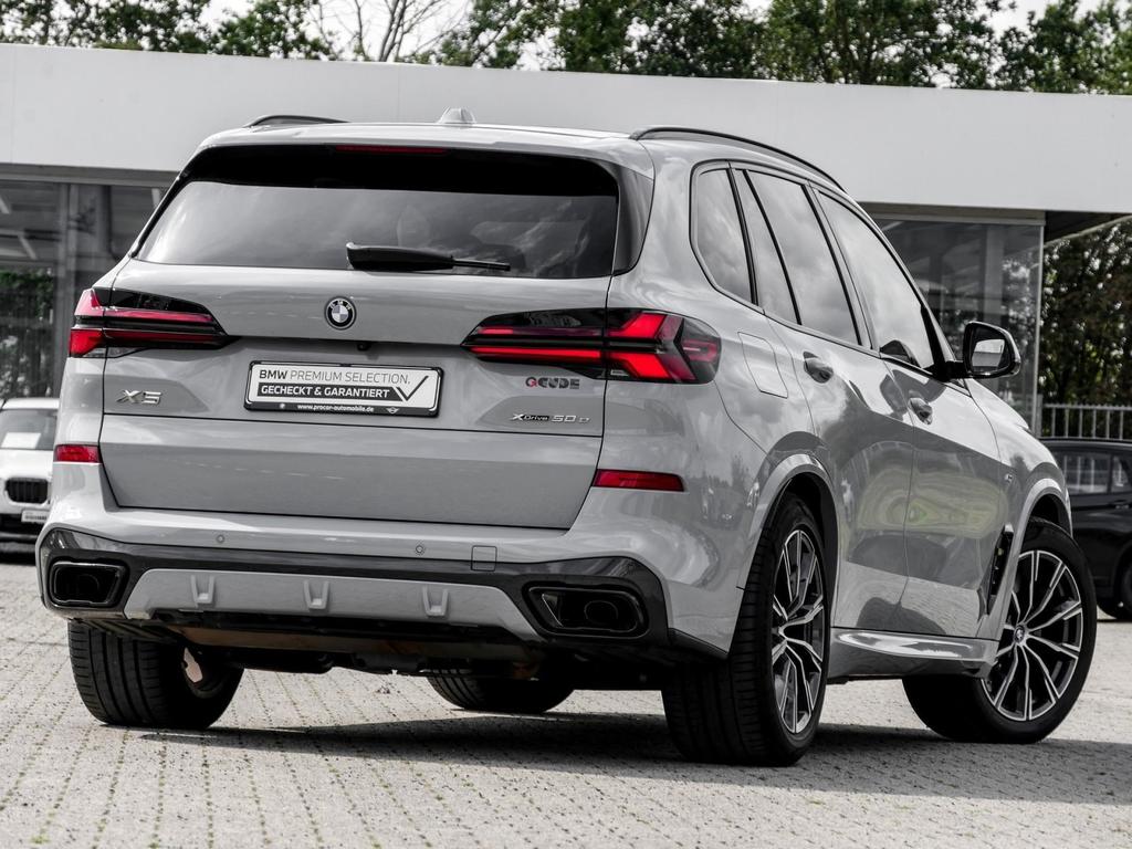 BMW X5 2023