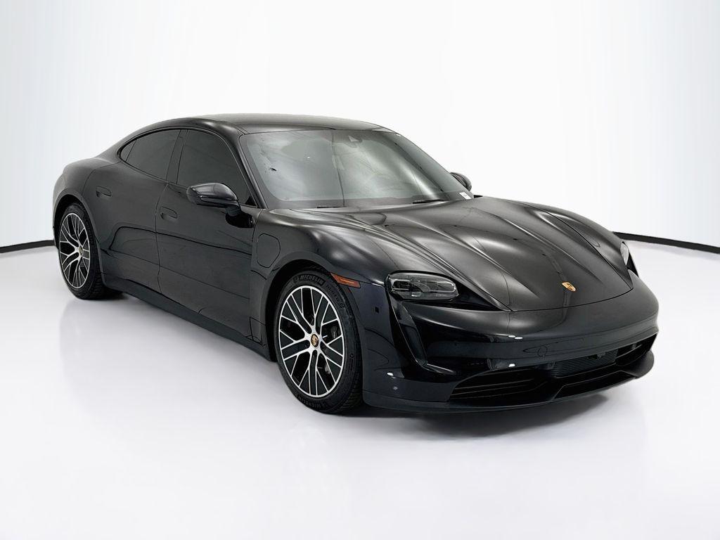 Porsche Taycan 2022