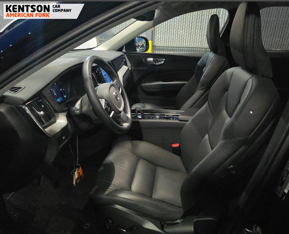 Volvo XC60 2025