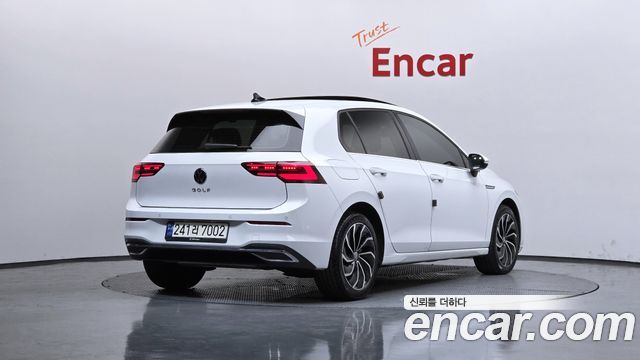 Volkswagen Golf 2024