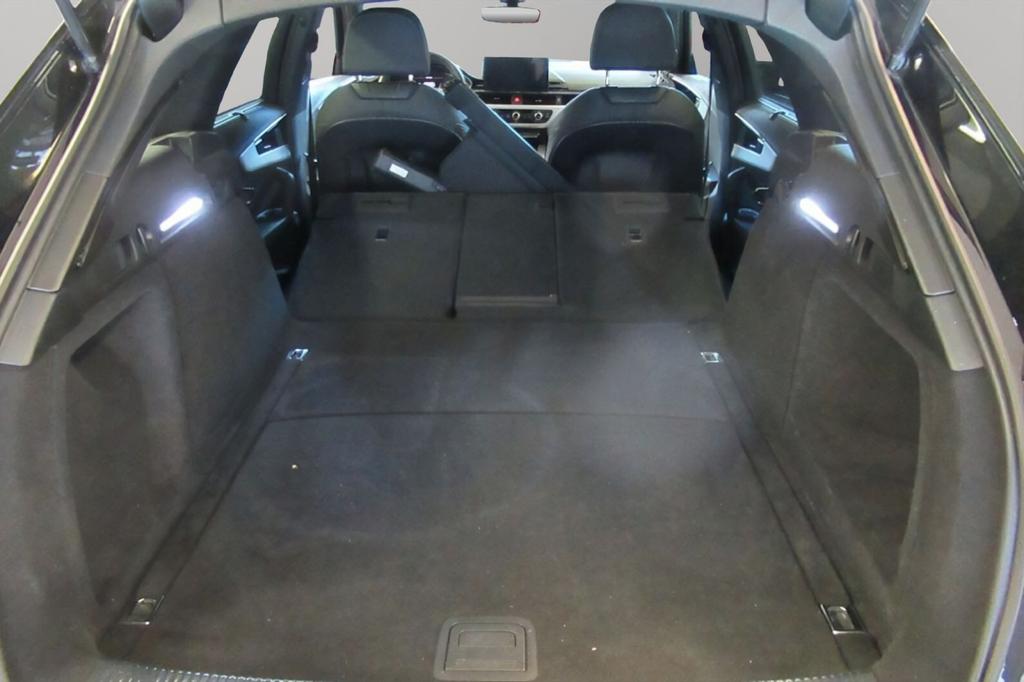 Audi A4 2023