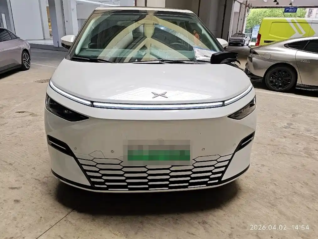 Xpeng X9 2025