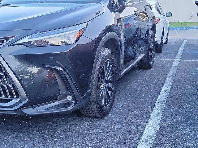 Lexus NX 2025