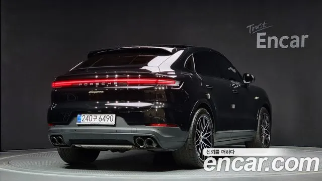 Porsche Cayenne 2025