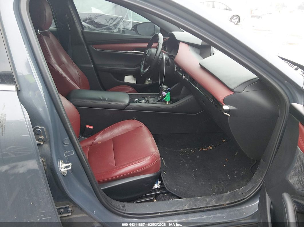 Mazda 3 2021