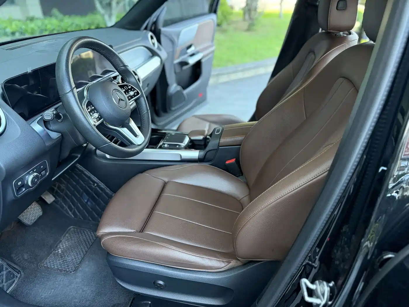 Mercedes-Benz GLB 2023