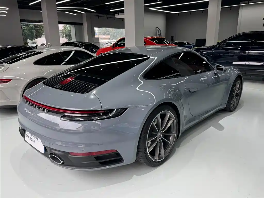 Porsche 911 2024