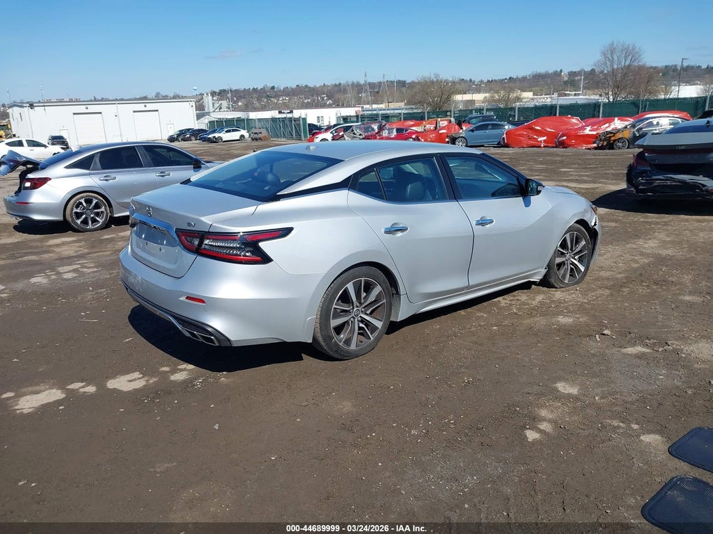 Nissan Maxima 2023