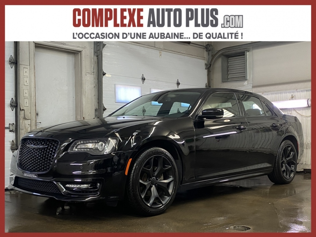 Chrysler 300 2022