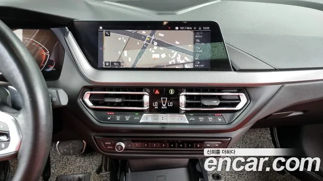 BMW 1 серии 2021
