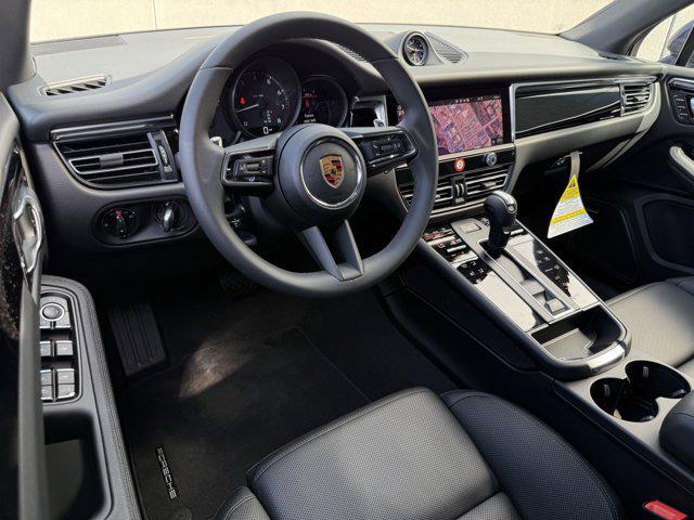 Porsche Macan 2025