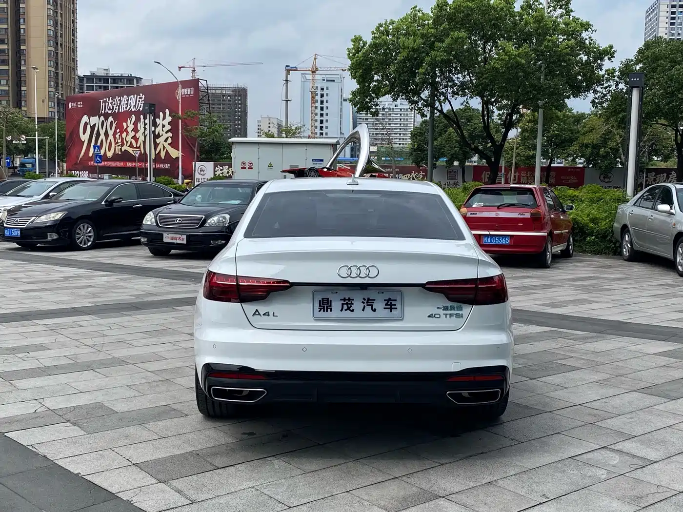 Audi A4 2023
