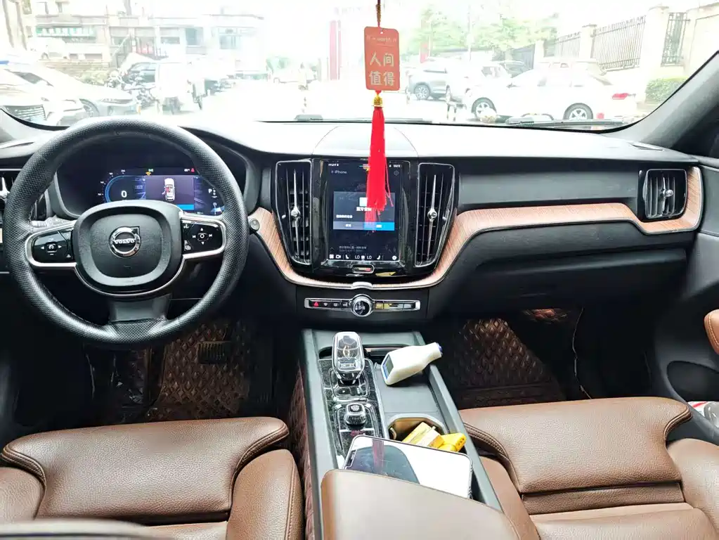 Volvo XC60 2023