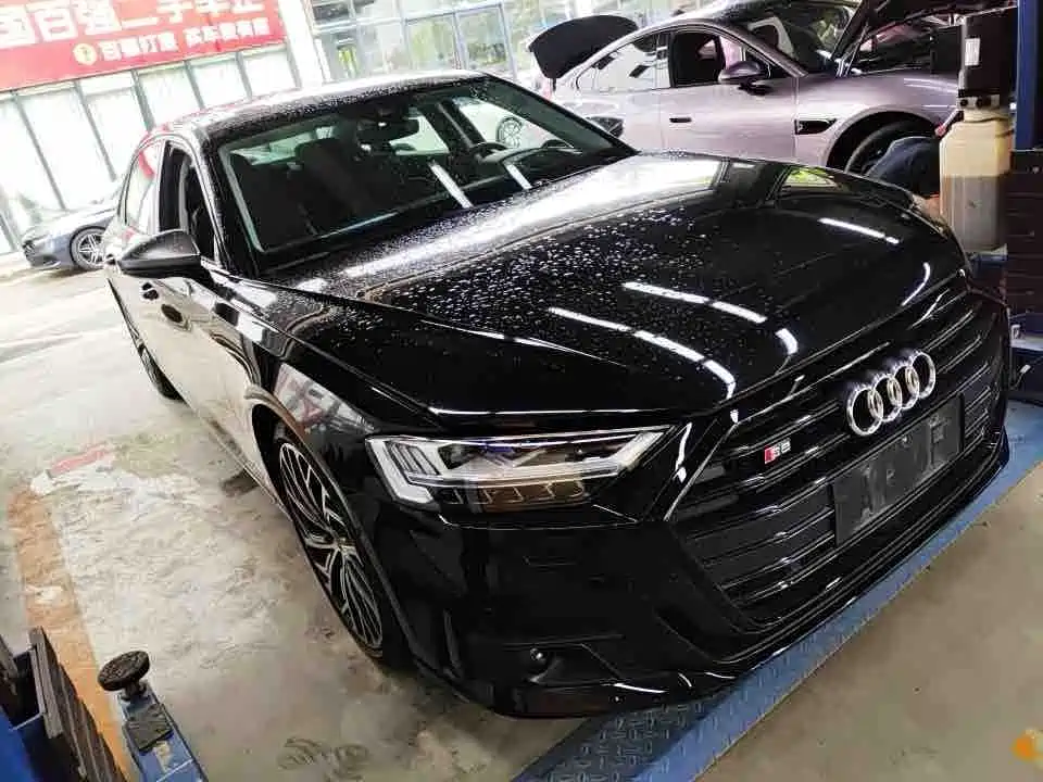 Audi S8 2021