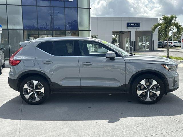 Volvo XC40 2024