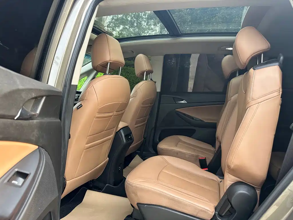 Buick GL6 2021