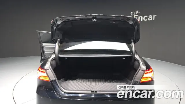 Toyota Camry 2023