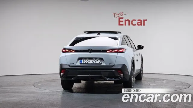 Peugeot 408 2024