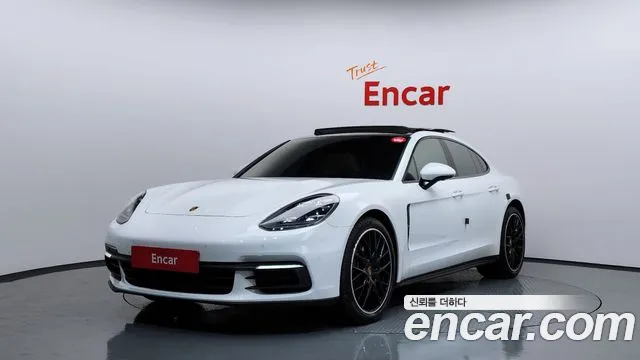 Porsche Panamera 2020