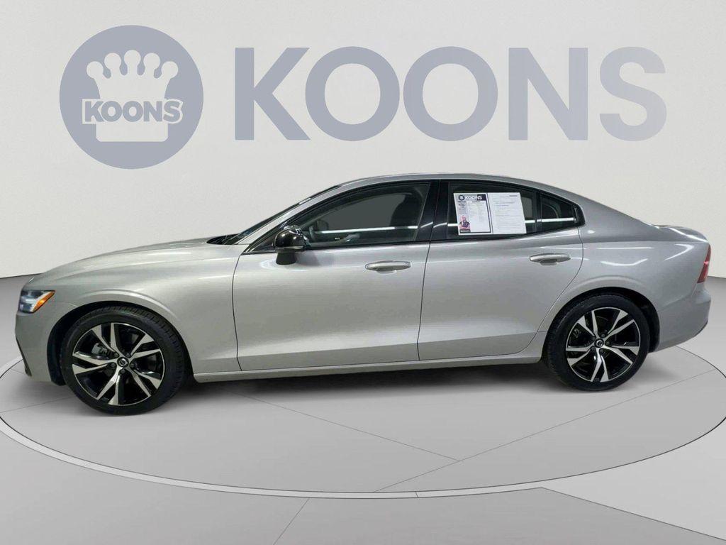 Volvo S60 2024