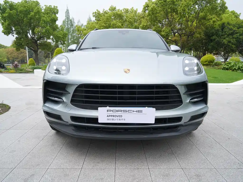 Porsche Macan 2021