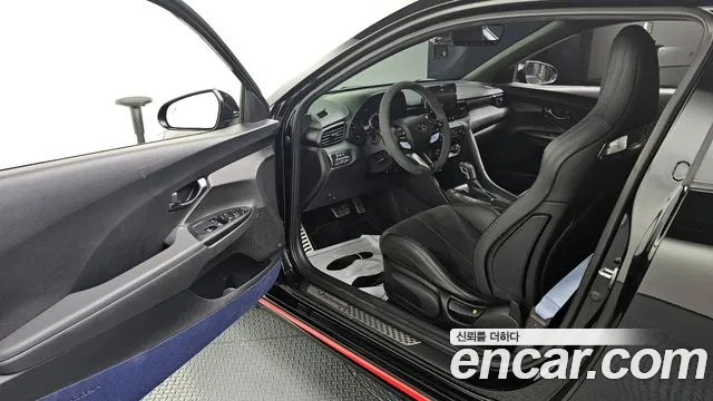 Hyundai Veloster 2021