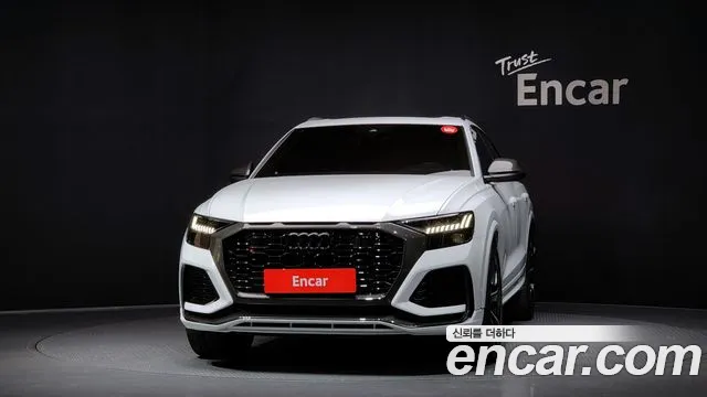 Audi RSQ8 2021