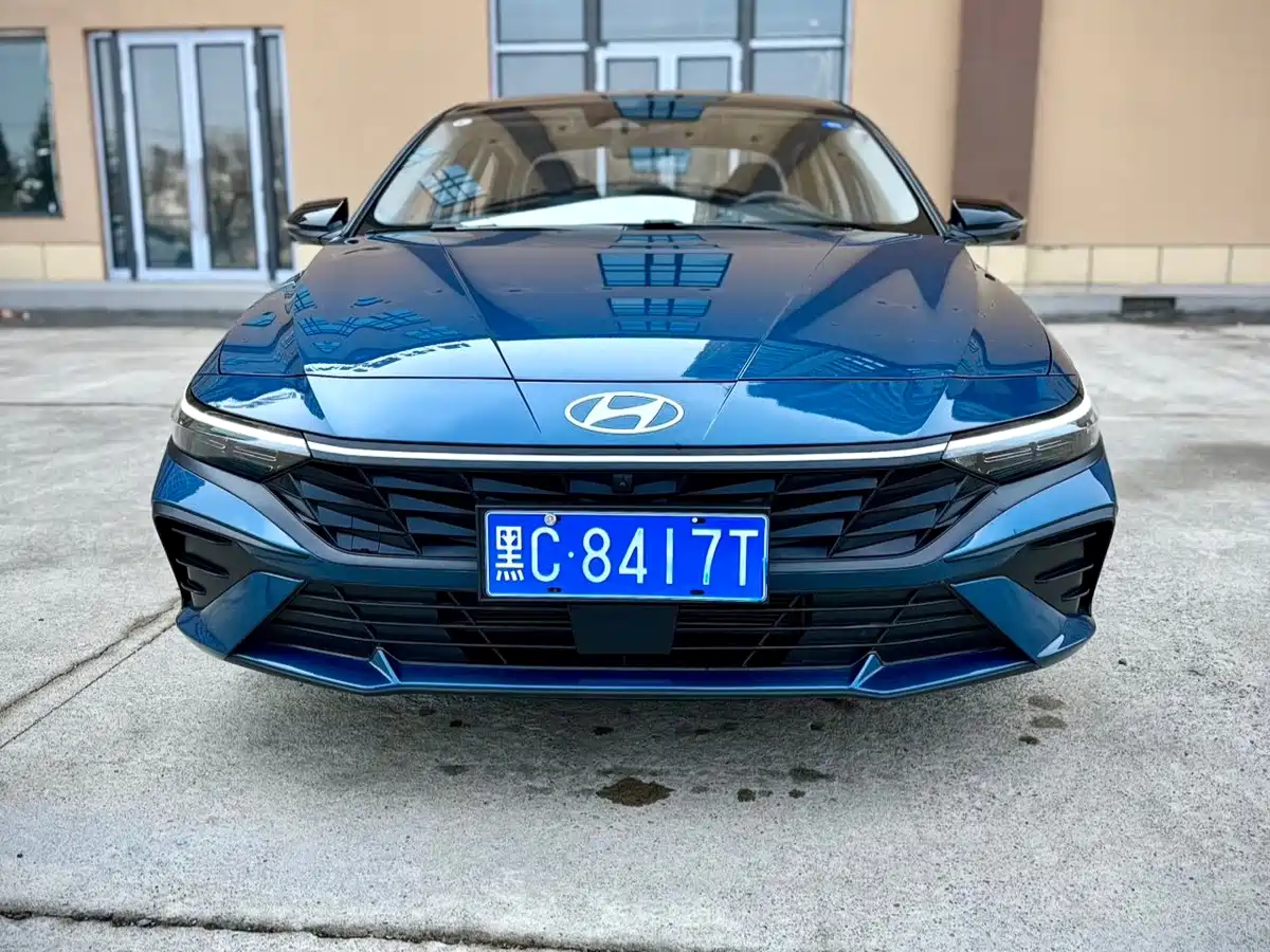 Hyundai Elantra 2023