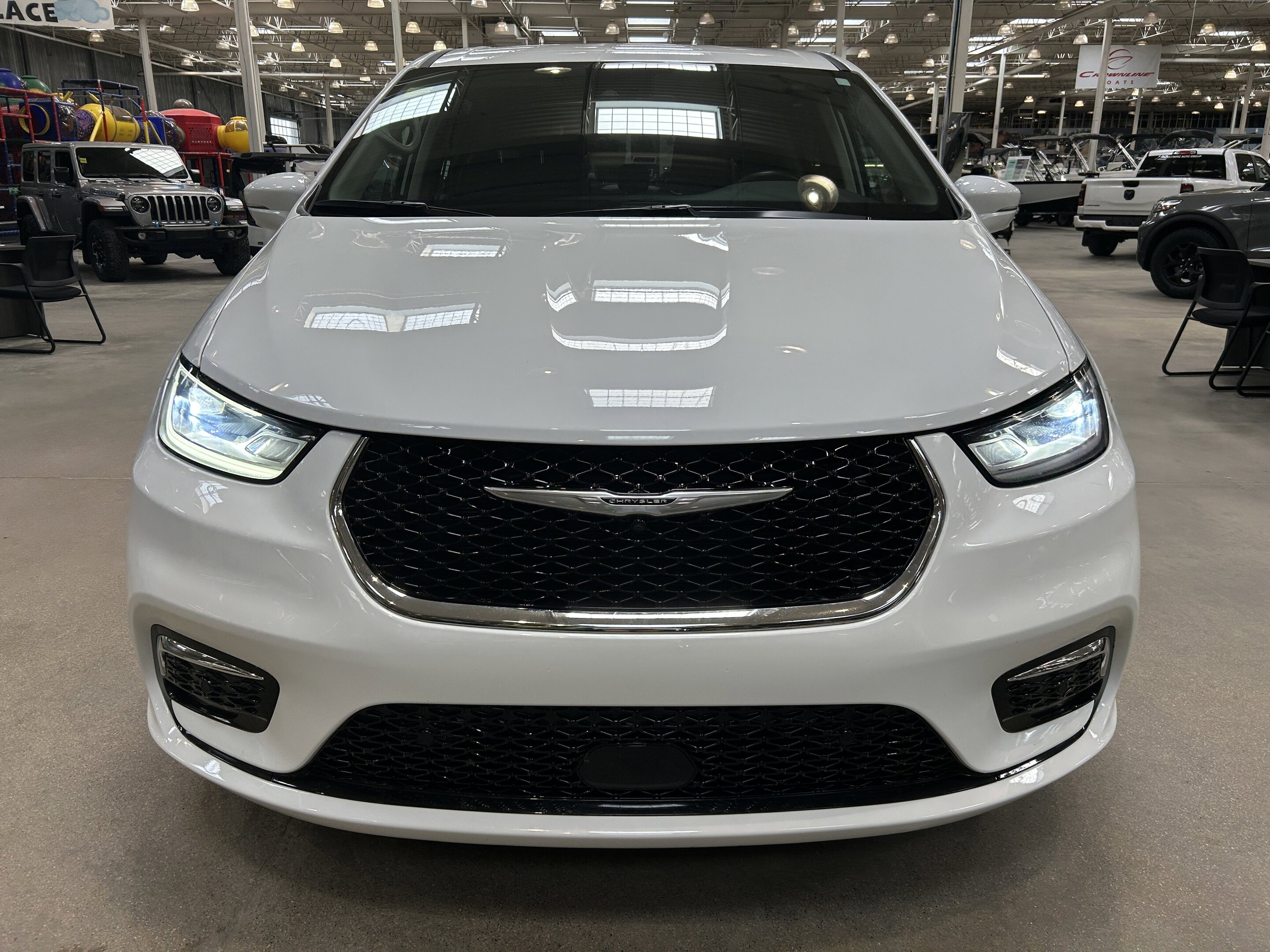 Chrysler Pacifica 2022