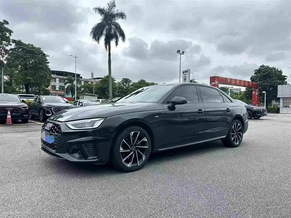 Audi A4 2023