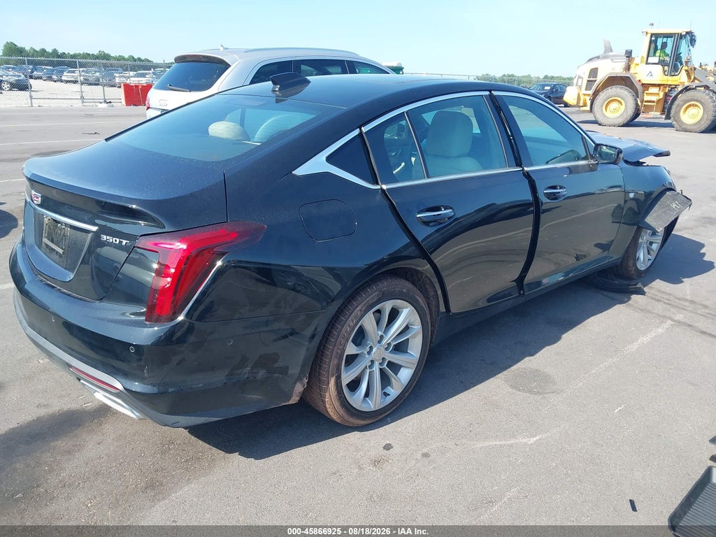 Cadillac CT5 2026