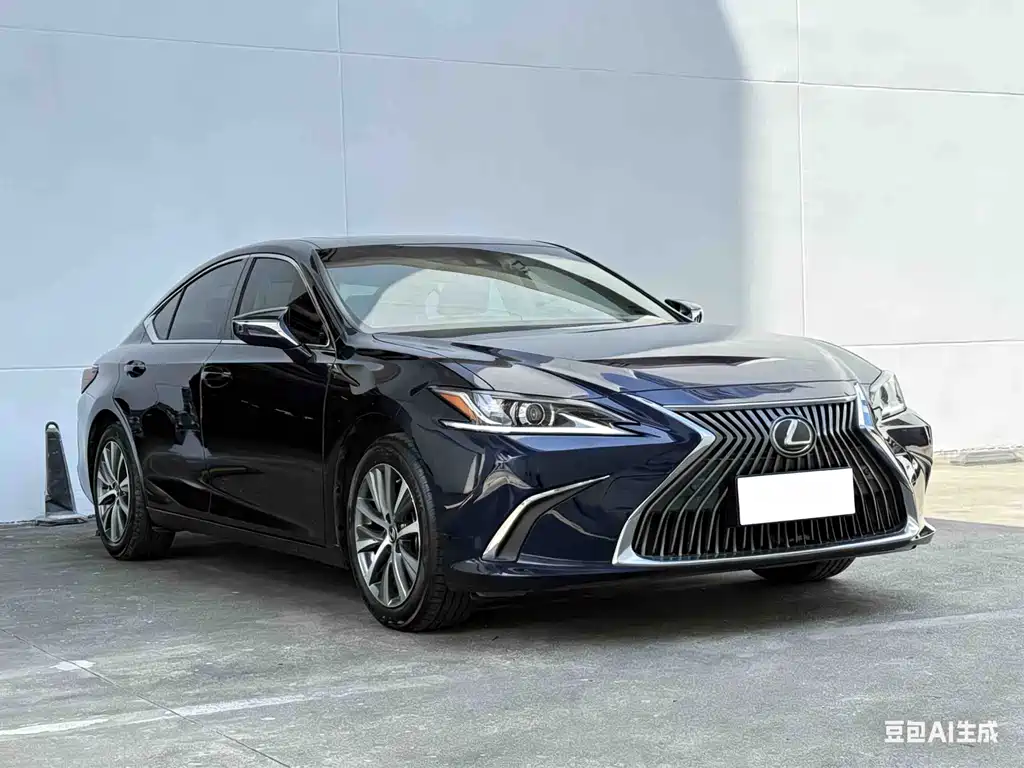 Lexus ES 2021