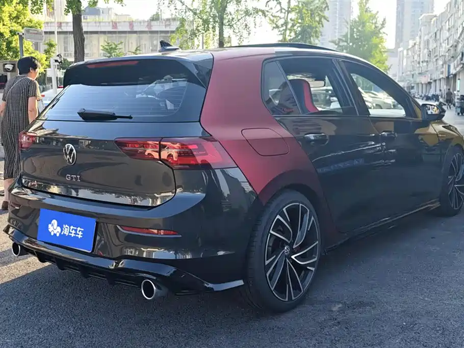 Volkswagen Golf GTI 2021