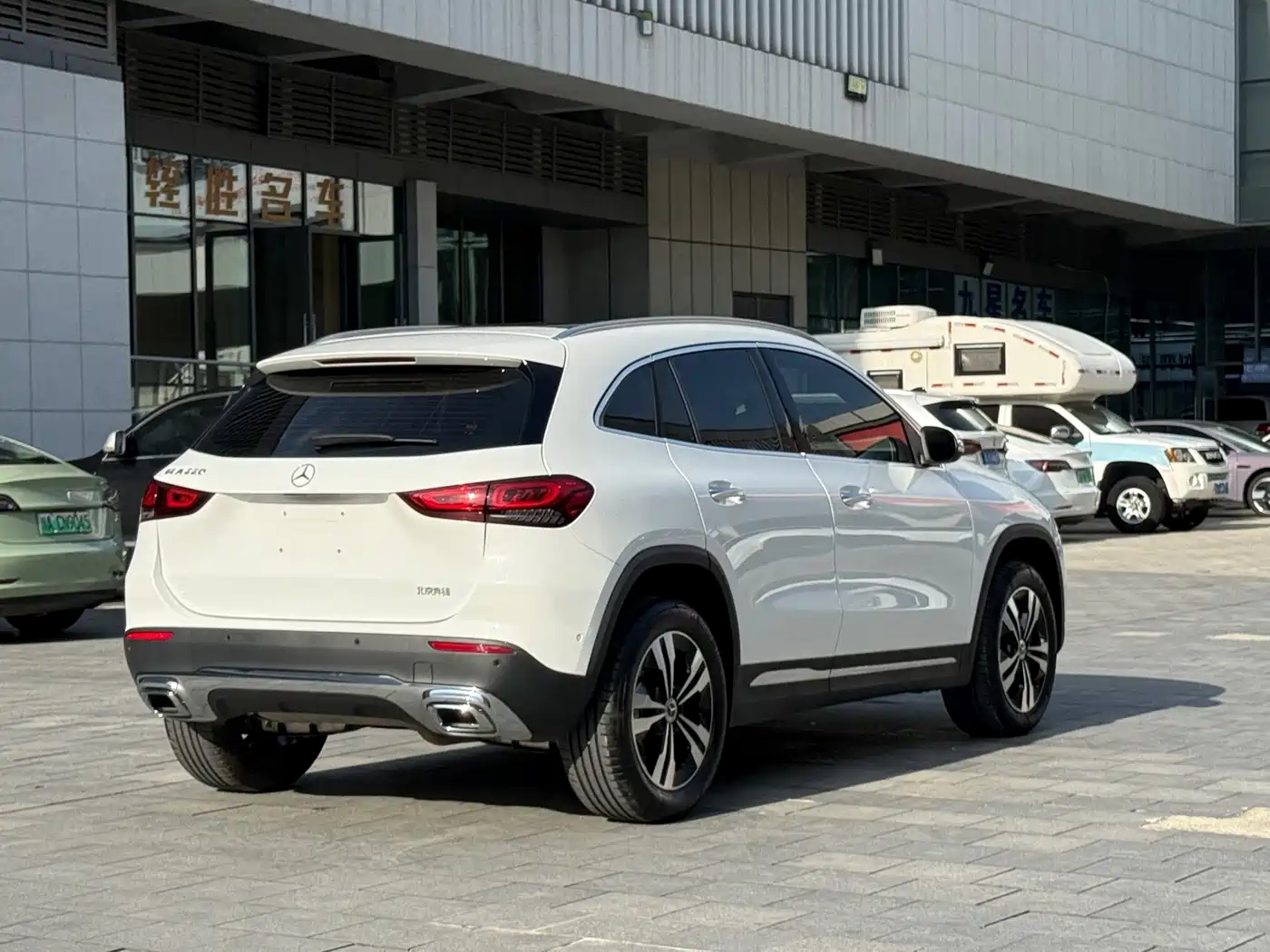 Mercedes-Benz GLA 2023