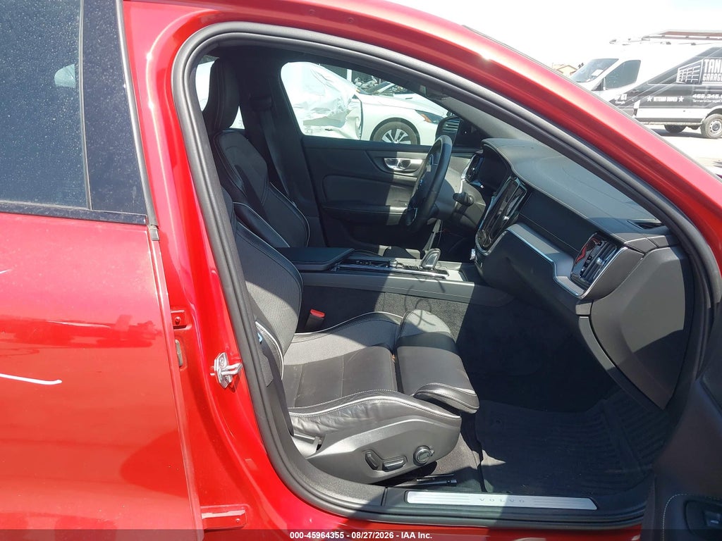 Volvo S60 2022