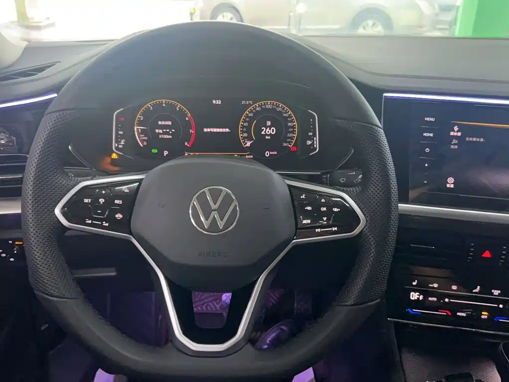 Volkswagen Passat 2023
