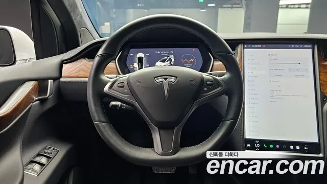 Tesla Model X 2020