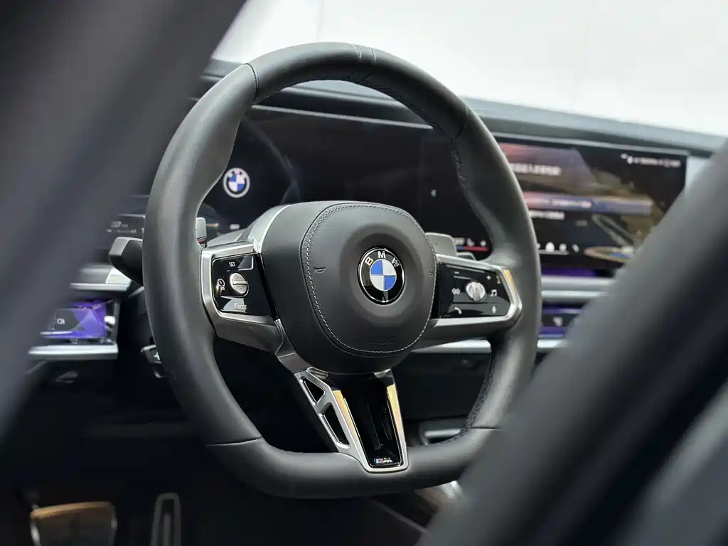 BMW 7 серии 2024