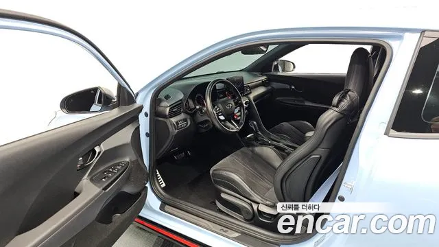 Hyundai Veloster 2021