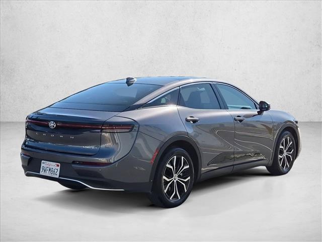 Toyota Crown 2024