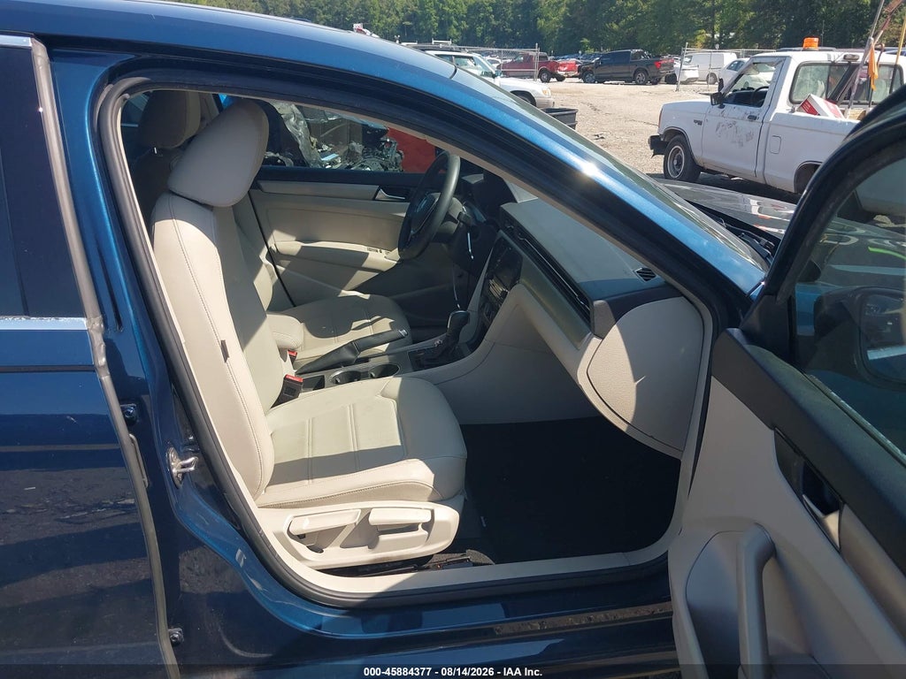 Volkswagen Passat 2022