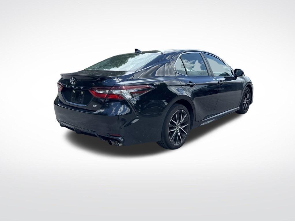 Toyota Camry 2021